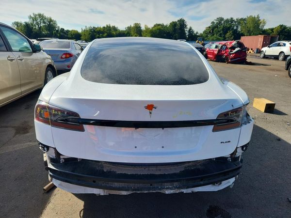 2022 TESLA MODEL S