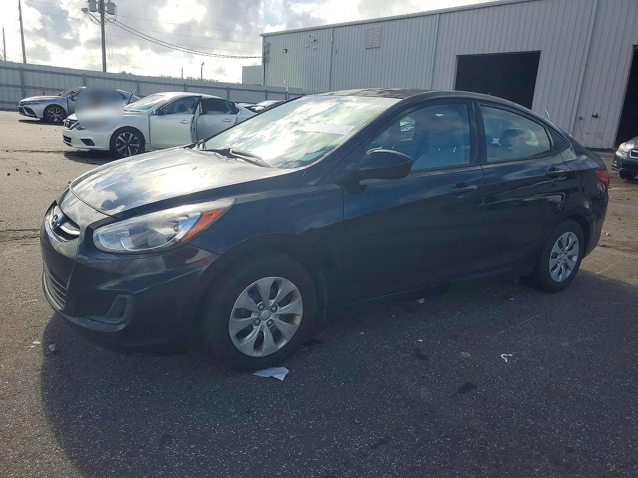 2017 HYUNDAI ACCENT SE Base