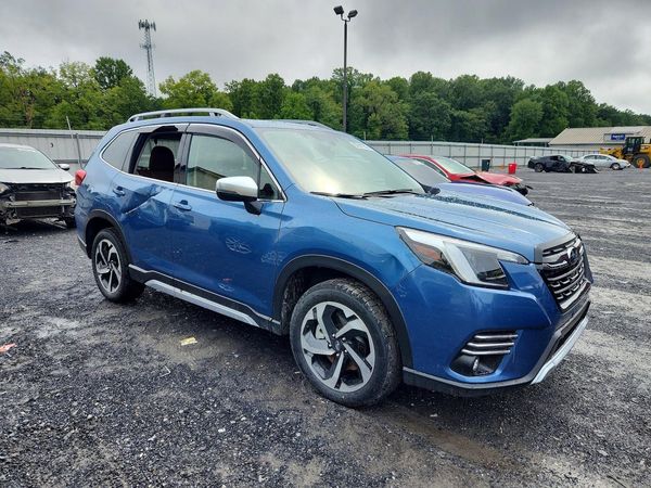 2024 SUBARU FORESTER Touring