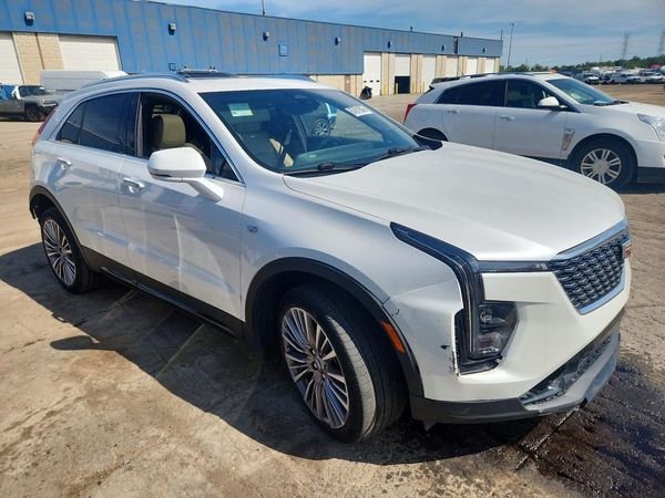 2024 CADILLAC XT4