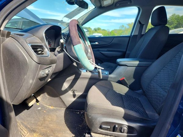 2021 CHEVROLET EQUINOX LT (1LT) — DENT