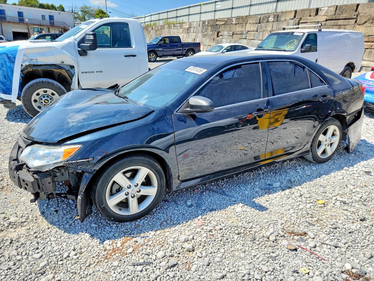 2014 TOYOTA CAMRY