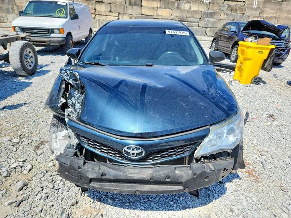 2014 TOYOTA CAMRY