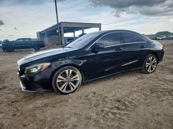 2019 MERCEDES-BENZ CLA
