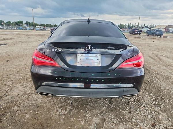 2019 MERCEDES-BENZ CLA