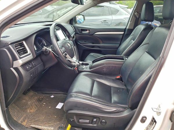 2017 TOYOTA HIGHLANDER SE/XLE