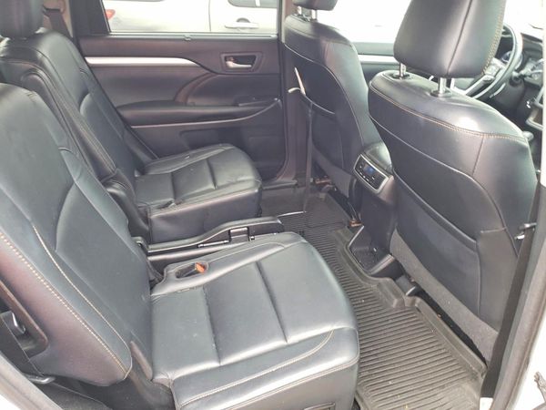2017 TOYOTA HIGHLANDER SE/XLE