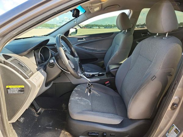 2012 HYUNDAI SONATA Middle-low level — DENT