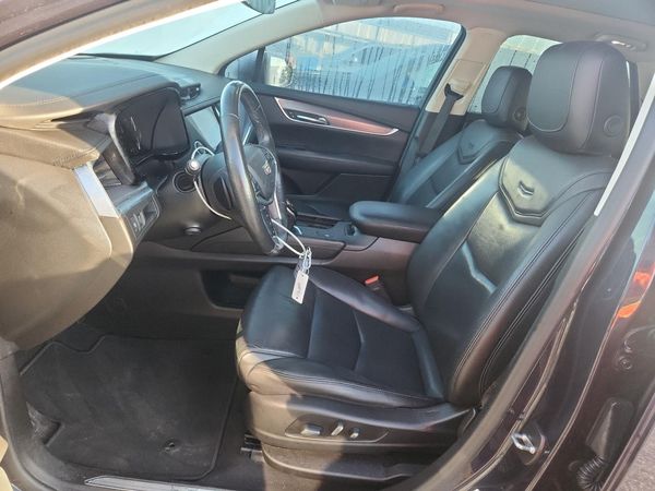 2018 CADILLAC XT5 Luxury — DENT