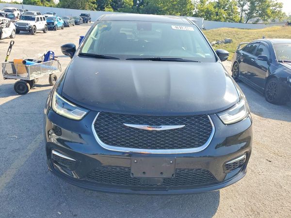 2024 CHRYSLER PACIFICA Select