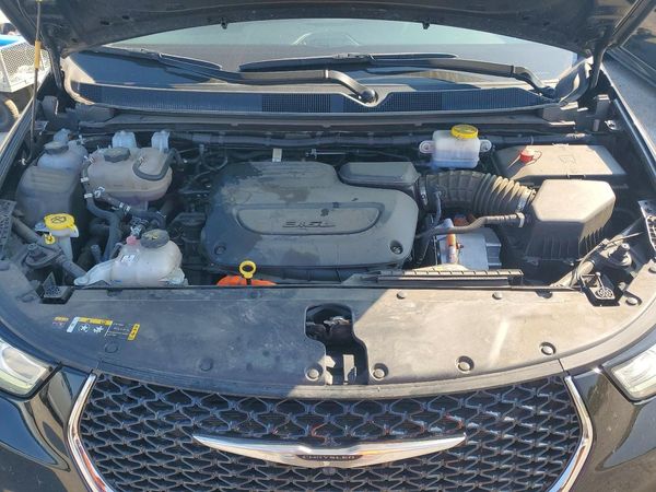 2024 CHRYSLER PACIFICA Select