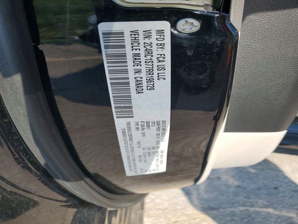 2024 CHRYSLER PACIFICA Select