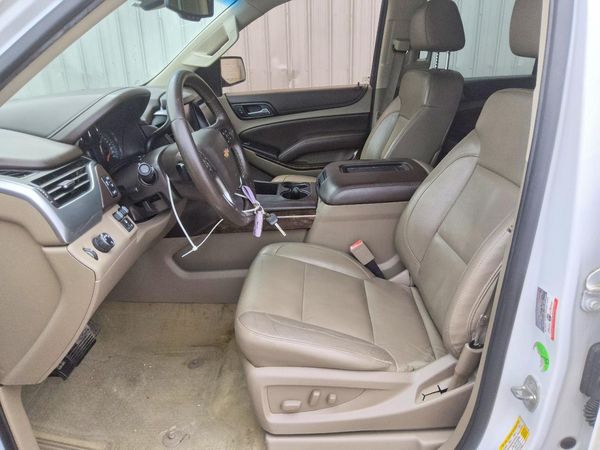 2015 CHEVROLET TAHOE LT — DENT
