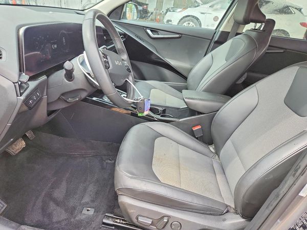 2023 KIA NIRO Wind — DENT