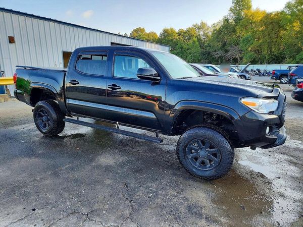 2020 TOYOTA TACOMA SR5
