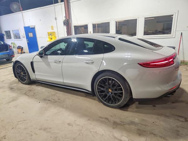 2020 PORSCHE PANAMERA Panamera / Panamera 4
