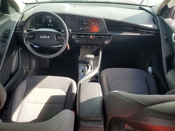 2023 KIA NIRO