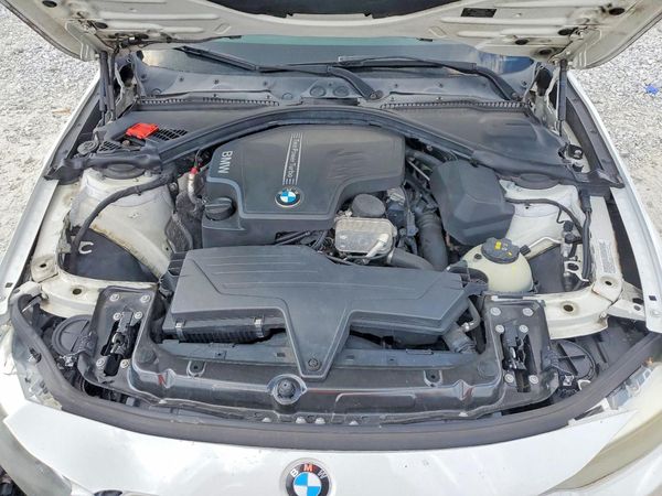 2014 BMW 320