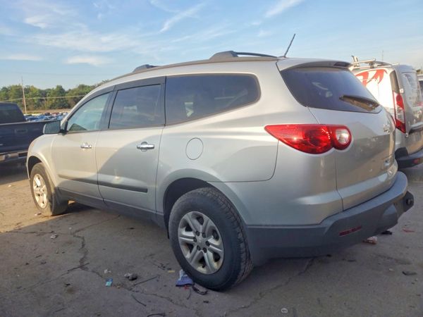 2012 CHEVROLET TRAVERSE LS
