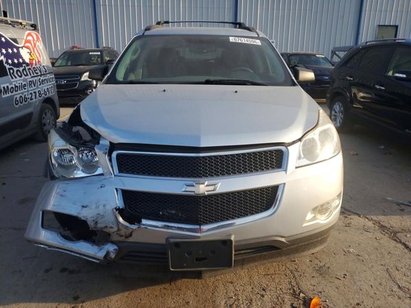 2012 CHEVROLET TRAVERSE LS