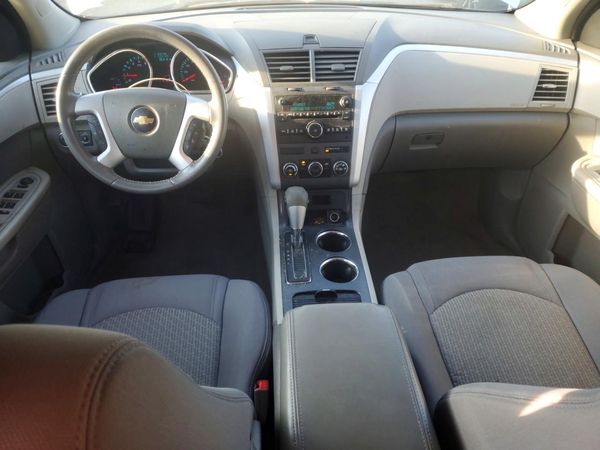2012 CHEVROLET TRAVERSE LS