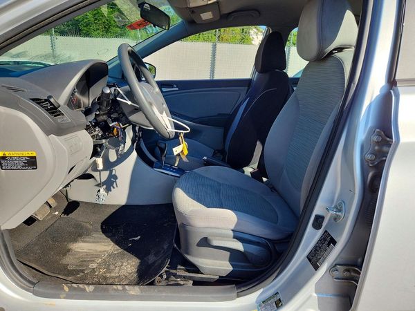 2015 HYUNDAI ACCENT GL(Middle-low)