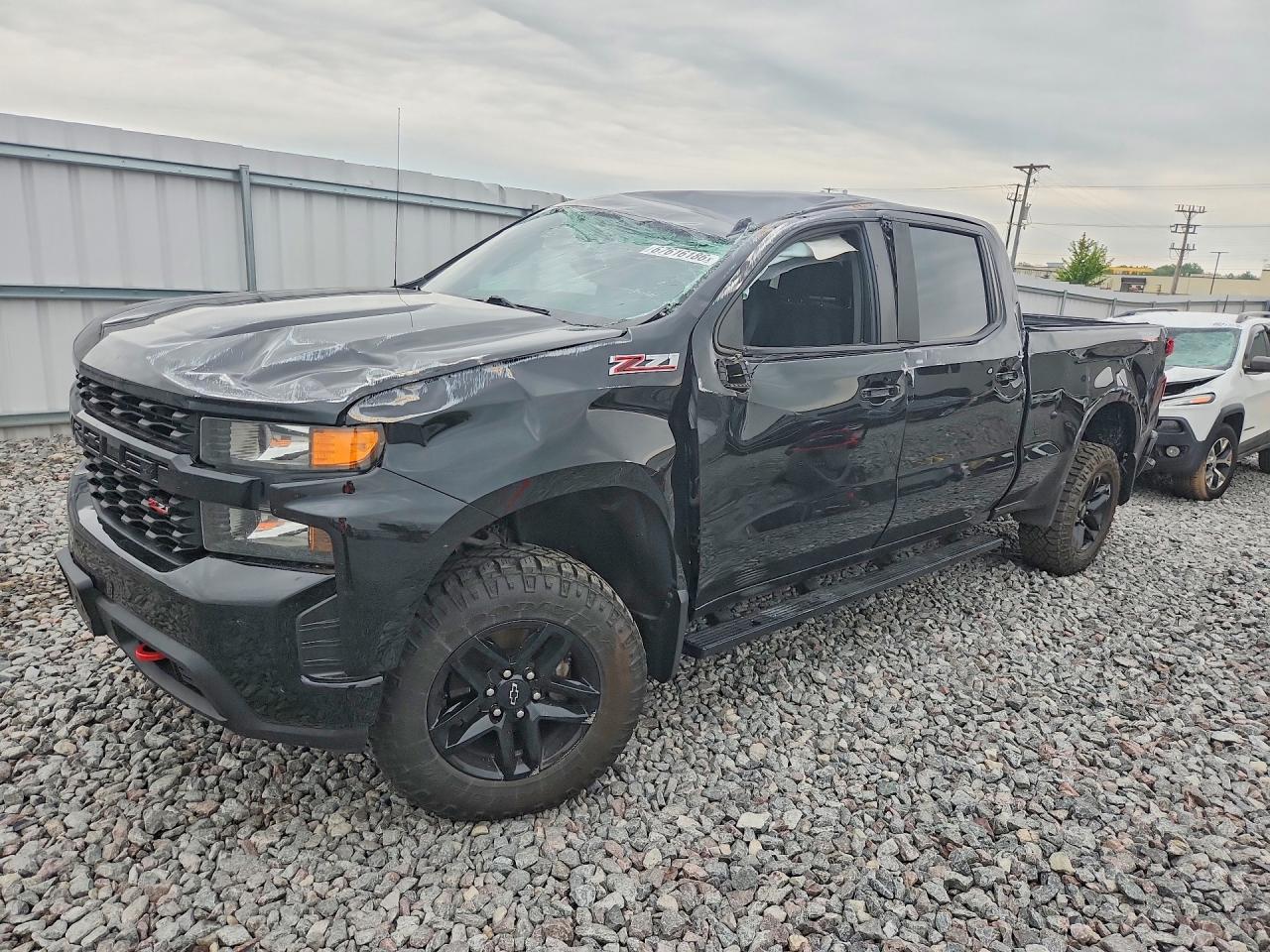 2021 CHEVROLET SILVERADO Trail Boss Custom — Front 3/4