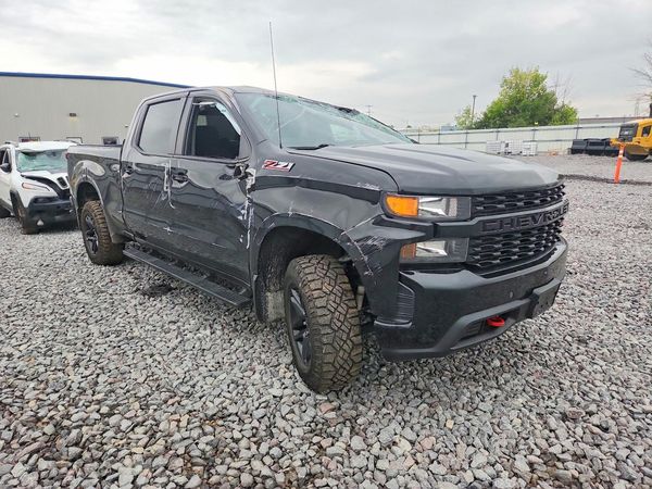 2021 CHEVROLET SILVERADO Trail Boss Custom — Passenger 3/4