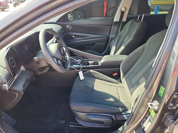 2024 HYUNDAI ELANTRA Blue