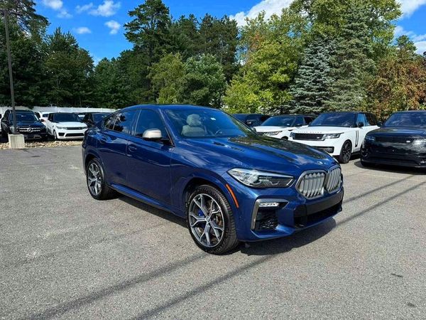 2021 BMW X6 M50i