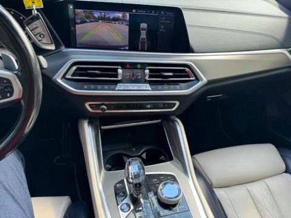 2021 BMW X6 M50i