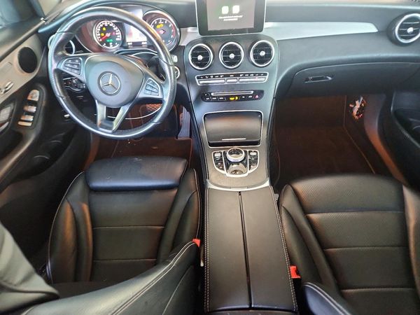 2019 MERCEDES-BENZ GLC
