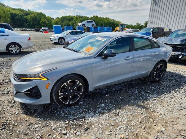 2022 KIA K5