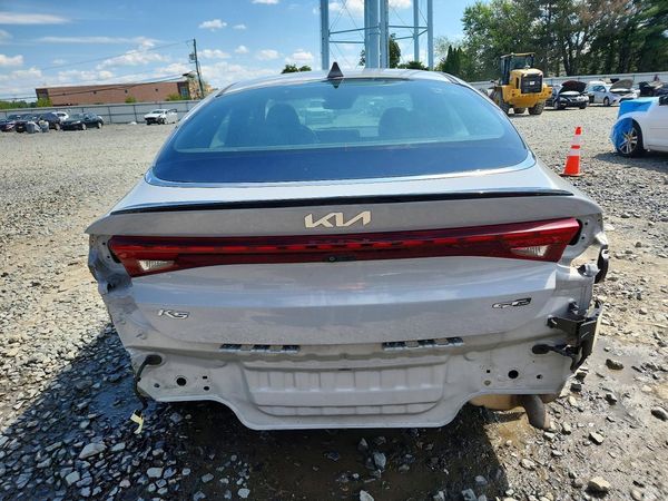 2022 KIA K5