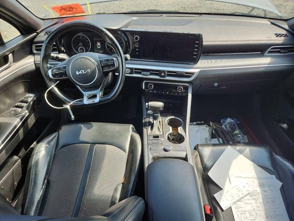 2022 KIA K5