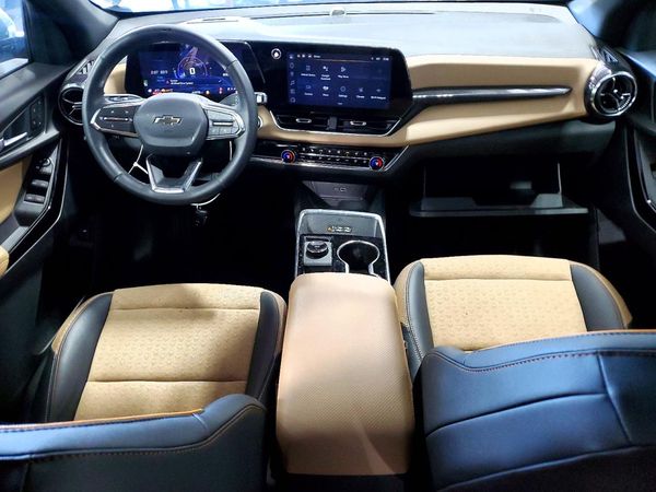 2025 CHEVROLET EQUINOX Active — CKPT