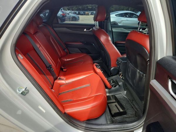 2021 KIA K5