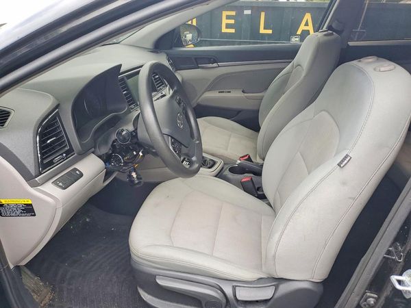 2017 HYUNDAI ELANTRA