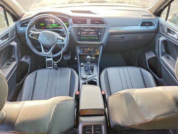 2022 VOLKSWAGEN TIGUAN
