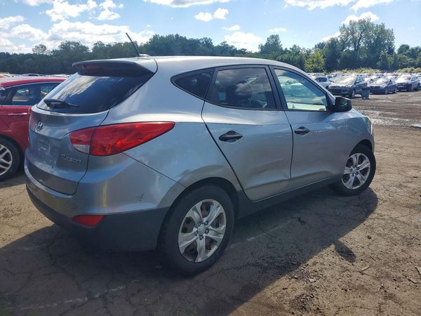 2012 HYUNDAI TUCSON GL