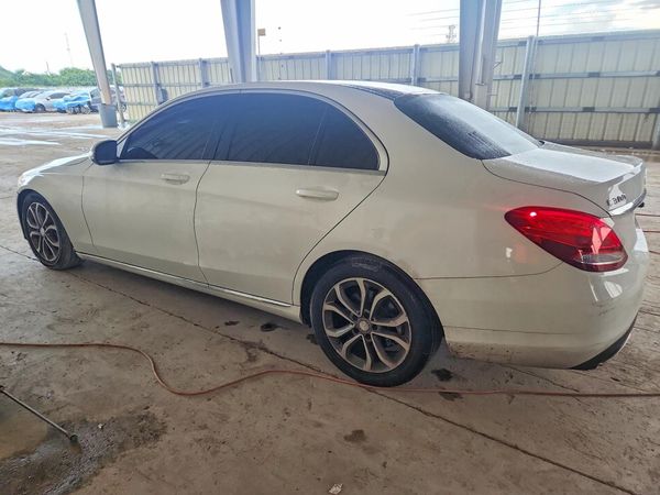 2015 MERCEDES-BENZ C