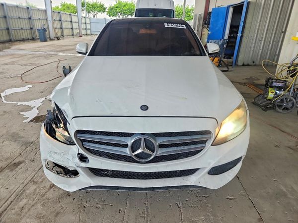 2015 MERCEDES-BENZ C