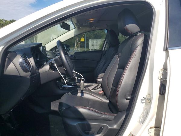 2015 MAZDA 3