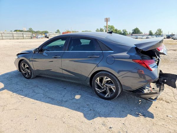 2024 HYUNDAI ELANTRA