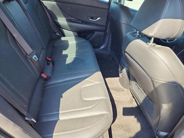2024 HYUNDAI ELANTRA