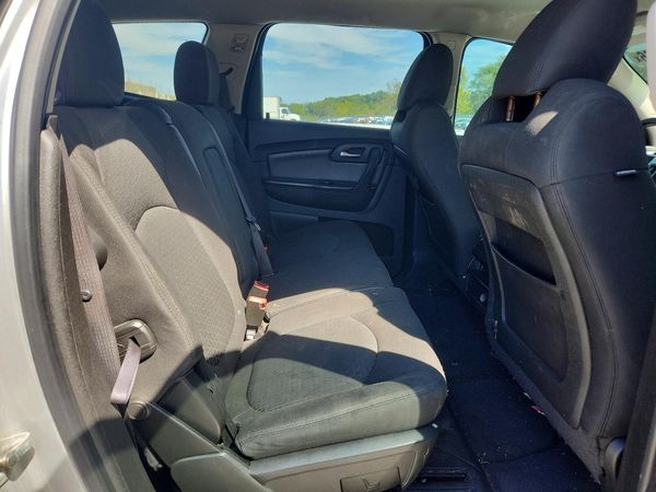 2012 CHEVROLET TRAVERSE LT