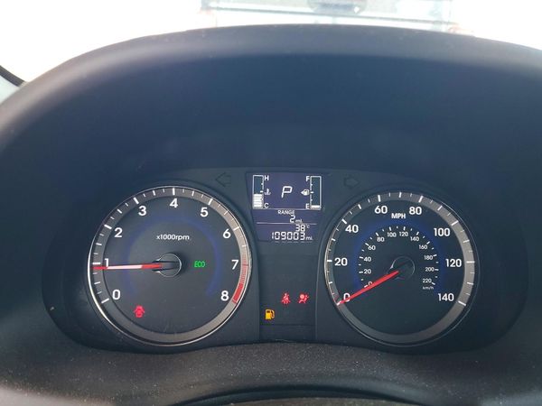 2016 HYUNDAI ACCENT