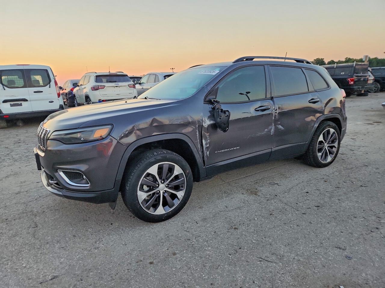 2022 JEEP CHEROKEE Limited — Front 3/4