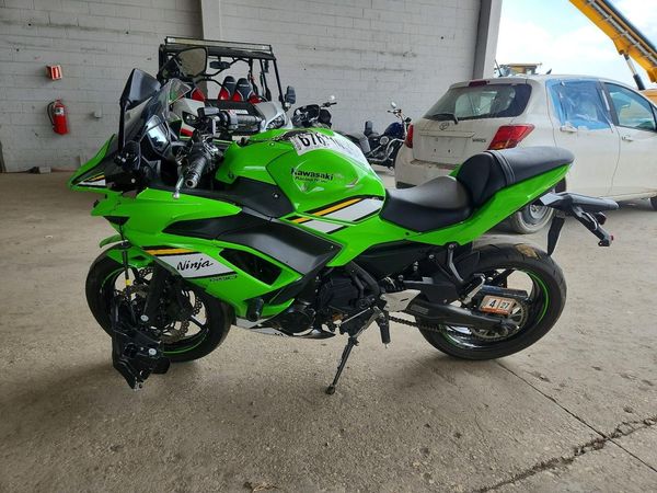 2025 KAWASAKI EX650
