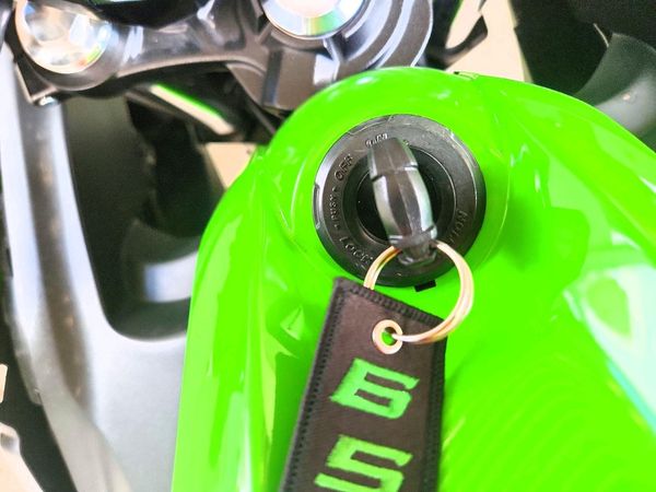 2025 KAWASAKI EX650